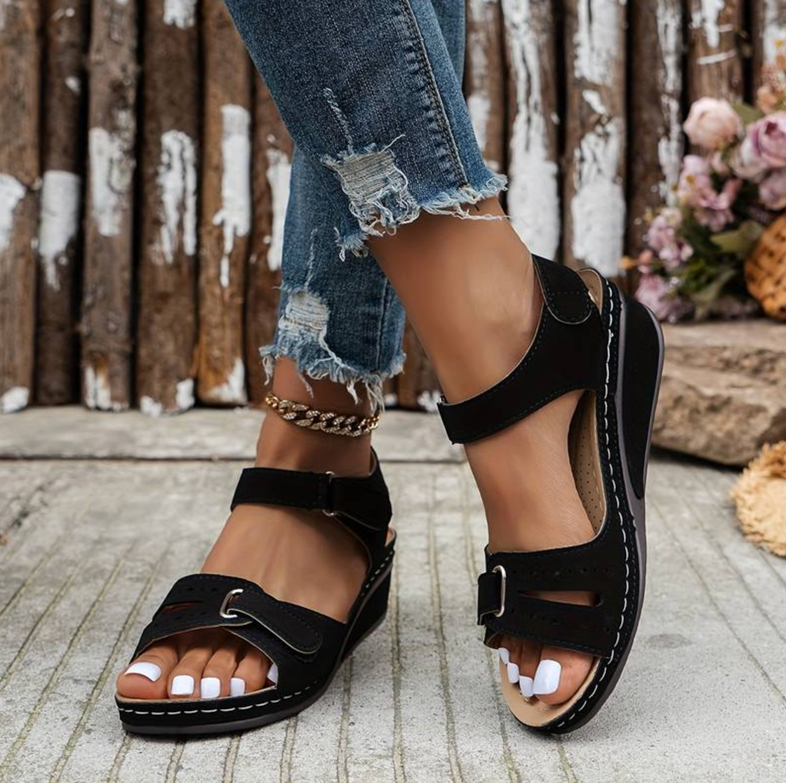 Vantorini Alfreda Platform Sandals