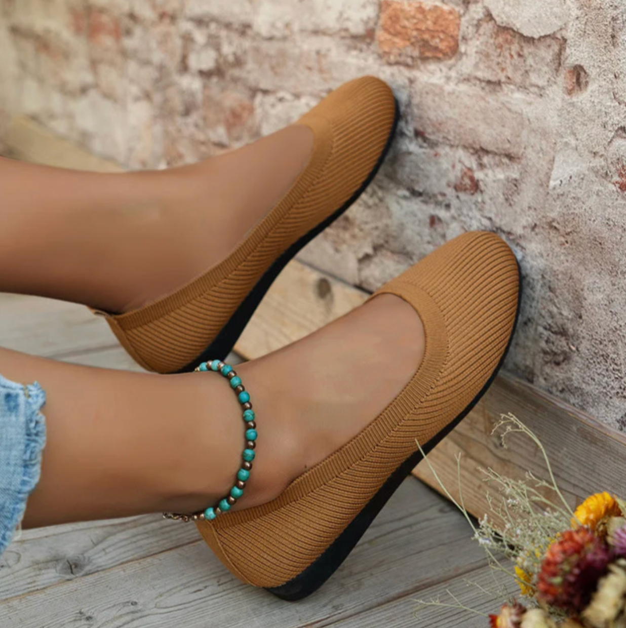 Vantorini Marcella Contoured Flats